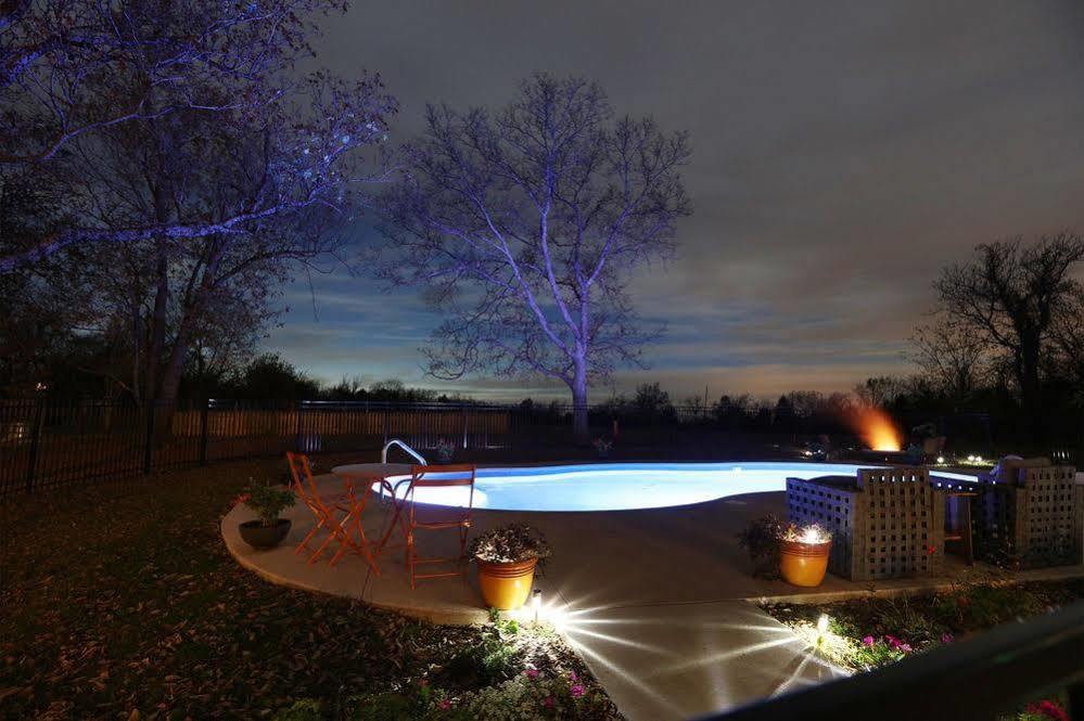 Netherfield Natural Farm Fontana ภายนอก รูปภาพ